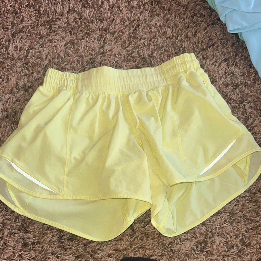 lululemon hotty hots 2.5 inch inseam